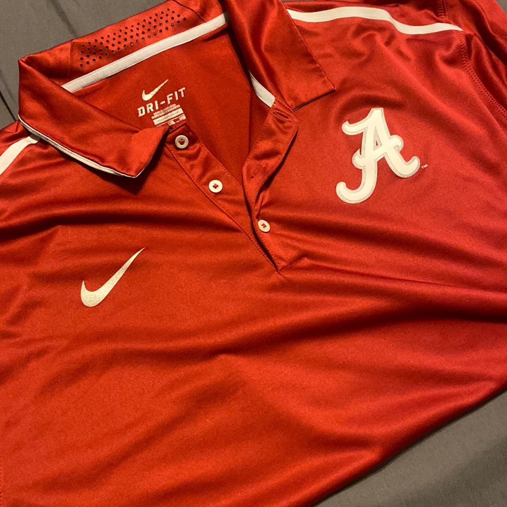 Nice Nike Alabama polo.